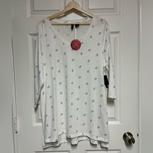 NWT Cynthia Rowley Women’s V Neck Tee White Black Heart Print Size 1X